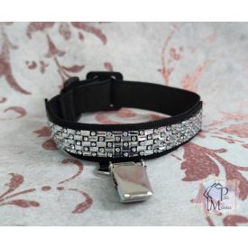 Ringnumber holder armband with rhinestones
